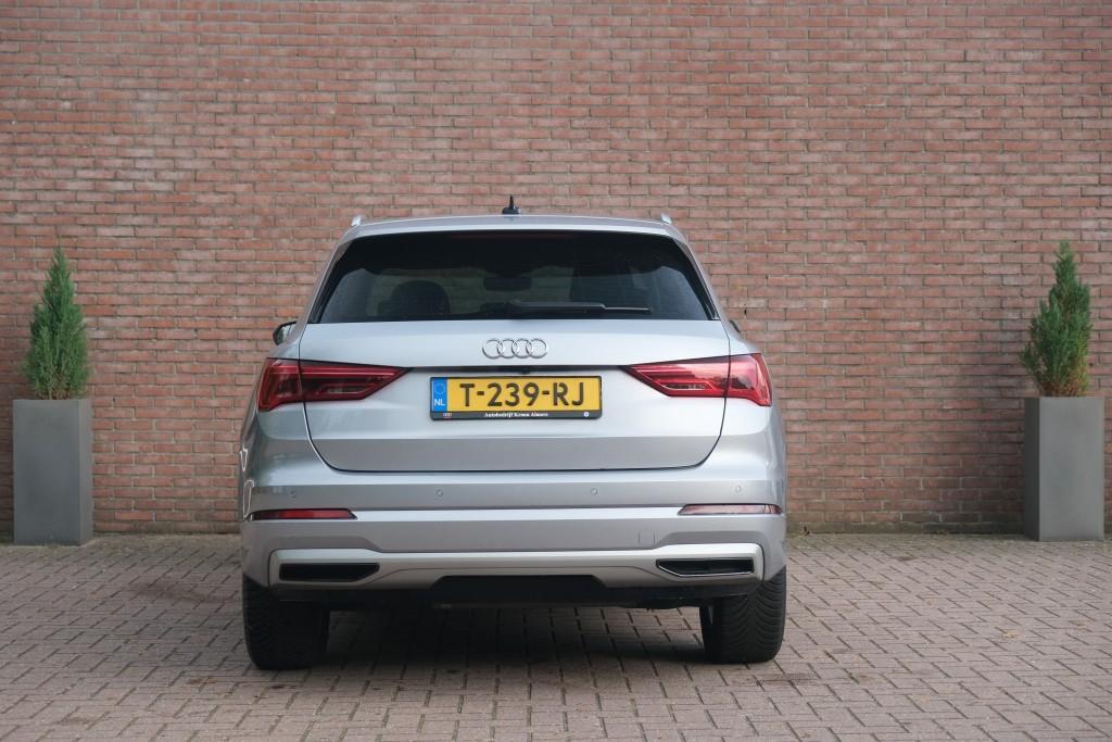 Audi Q3 35 TFSi 150pk S-Tronic Business Edition - Apple CarPlay - Achteruitrijcamera - Navigatiesysteem - Cruise control - Climate control - Matrix LED - Elektrische achterklep - Keyless entry afbeelding 30