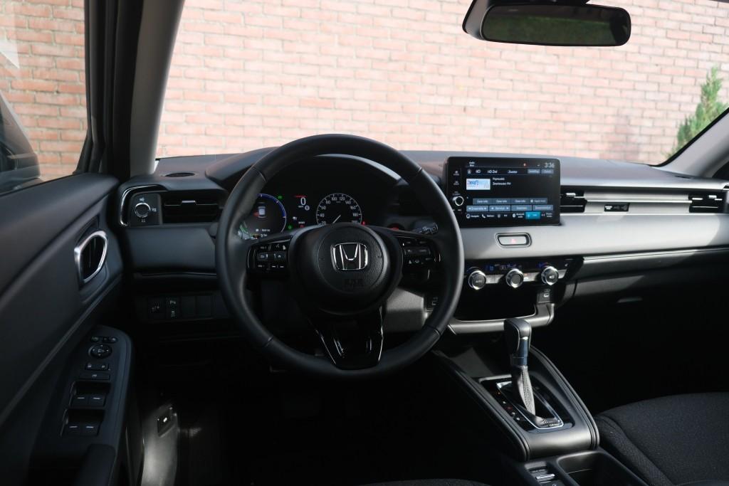 Honda HR-V 1.5 e:HEV 131pk CVT Elegance - Adaptieve cruise - Achteruitrijcamera - Apple CarPlay - Keyless - Stoelverwarming - Parkeersensoren afbeelding 14