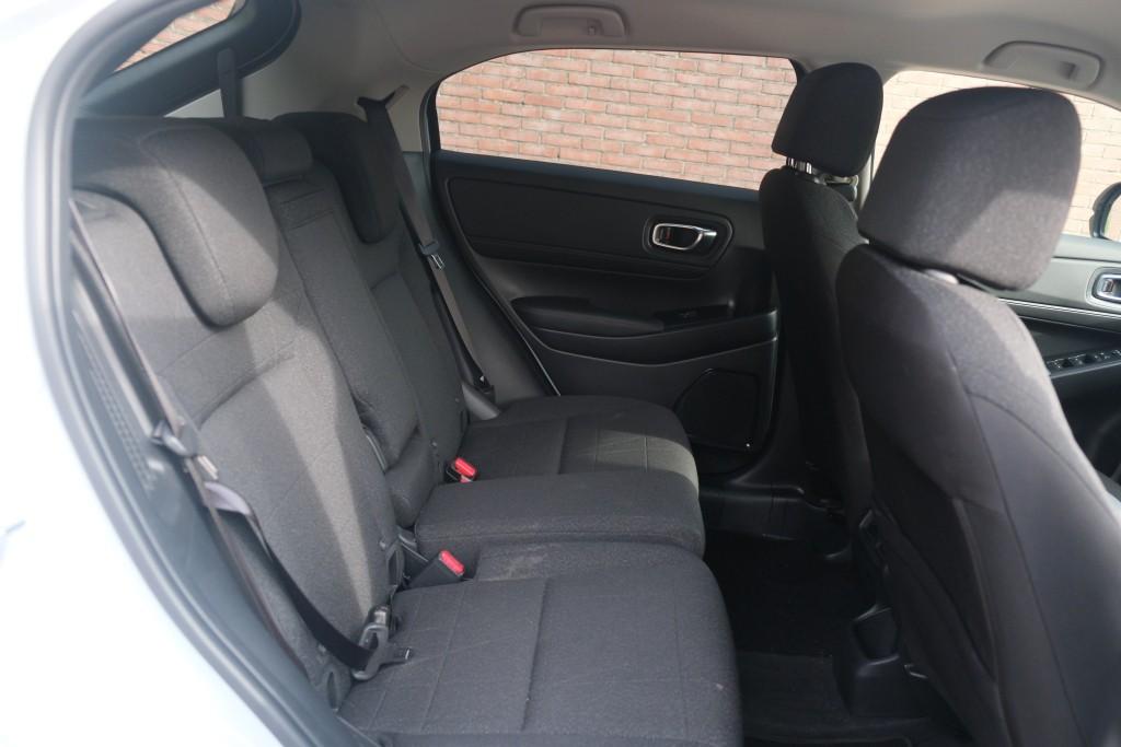 Honda HR-V 1.5 e:HEV 131pk CVT Elegance - Adaptieve cruise - Achteruitrijcamera - Apple CarPlay - Keyless - Stoelverwarming - Parkeersensoren afbeelding 3