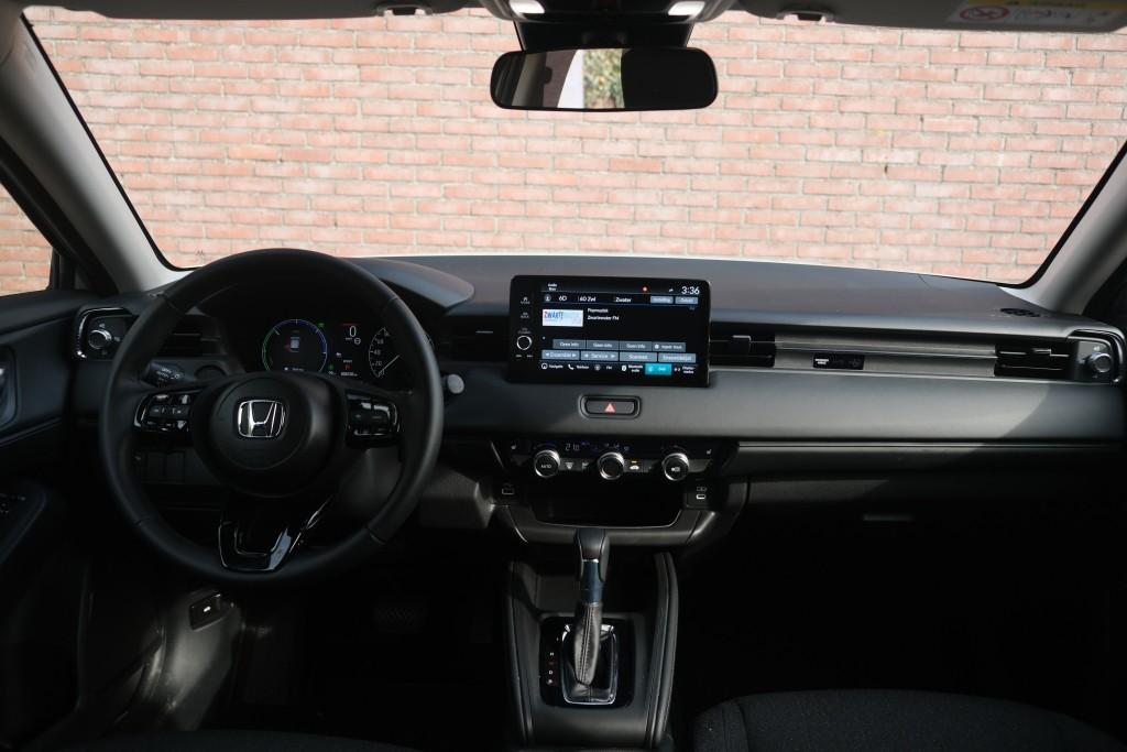 Honda HR-V 1.5 e:HEV 131pk CVT Elegance - Adaptieve cruise - Achteruitrijcamera - Apple CarPlay - Keyless - Stoelverwarming - Parkeersensoren afbeelding 7