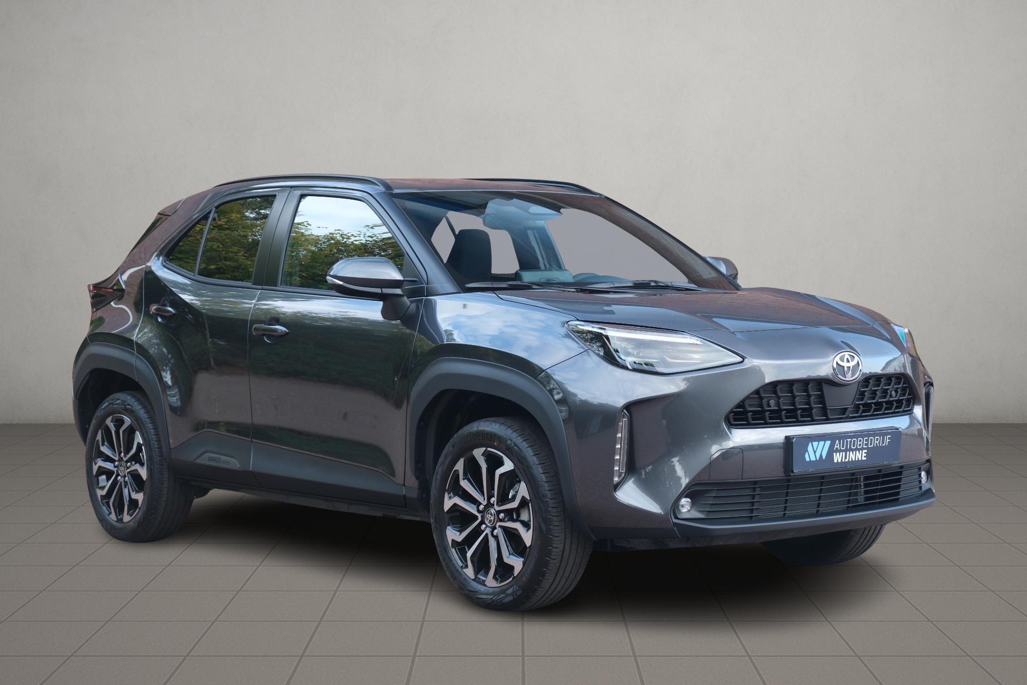 Toyota Yaris Cross 1.5 Hybrid 130pk CVT Dynamic - Apple CarPlay - Navigatiesysteem - Achteruitrijcamera - Stoelverwarming - Climate control - Keyless entry/start afbeelding 1