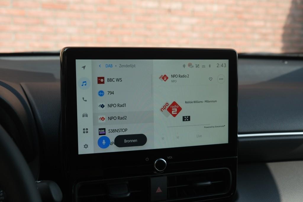 Toyota Yaris Cross 1.5 Hybrid 115pk CVT Dynamic - Adaptieve cruise - Achteruitrijcamera - Apple CarPlay - Climate control - Stoelverwarming - Keyless entry/start - Dodehoekdetectie afbeelding 16