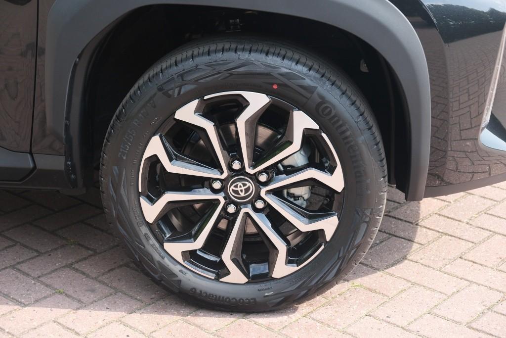 Toyota Yaris Cross 1.5 Hybrid 115pk CVT Dynamic - Adaptieve cruise - Achteruitrijcamera - Apple CarPlay - Climate control - Stoelverwarming - Keyless entry/start - Dodehoekdetectie afbeelding 28