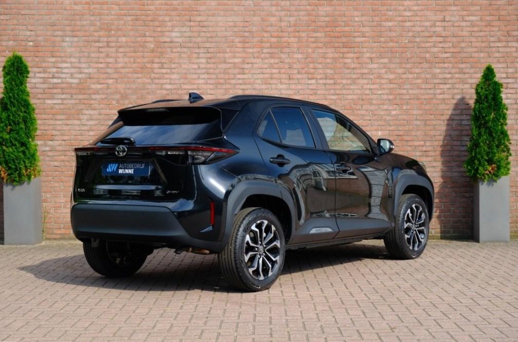 Toyota Yaris Cross 1.5 Hybrid 115pk CVT Dynamic - Adaptieve cruise - Achteruitrijcamera - Apple CarPlay - Climate control - Stoelverwarming - Keyless entry/start - Dodehoekdetectie afbeelding 30