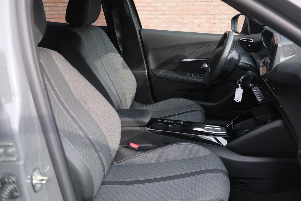 Peugeot 2008 1.2 Hybrid 145pk e-DCS6 Allure - Adaptive cruise - Camera voor en achter - Dodehoek detectie - Climate control - Parkeersensoren afbeelding 4