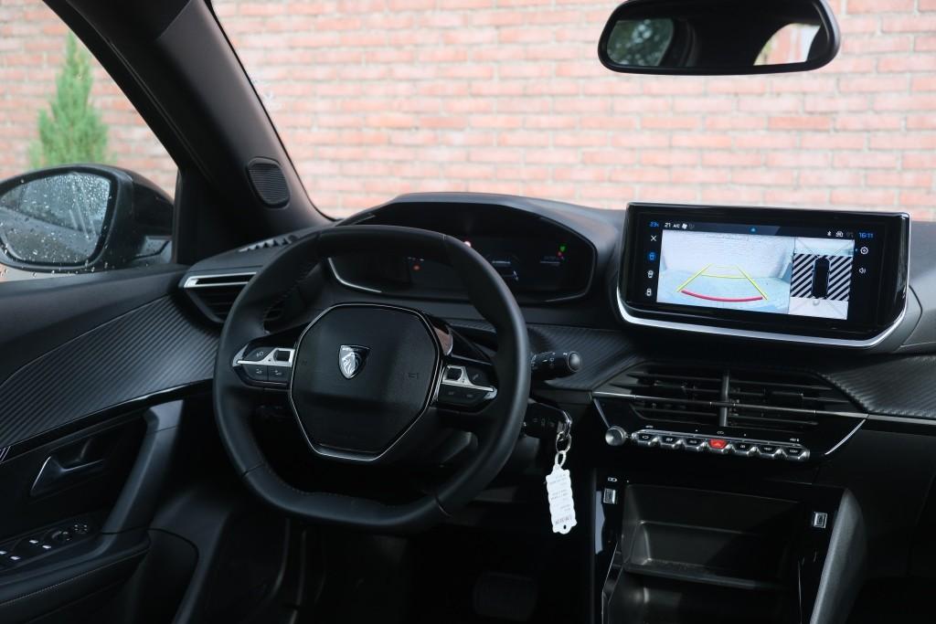 Peugeot 2008 1.2 Hybrid 145pk e-DCS6 Allure - Adaptive cruise - Camera voor en achter - Dodehoek detectie - Climate control - Parkeersensoren afbeelding 12