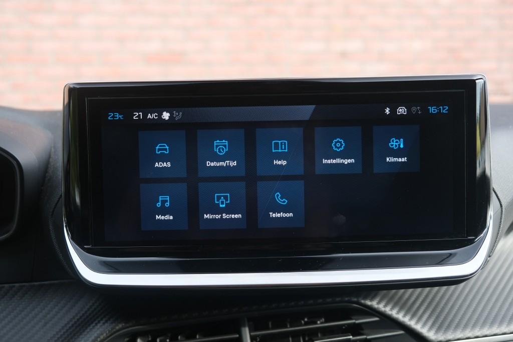 Peugeot 2008 1.2 Hybrid 145pk e-DCS6 Allure - Adaptive cruise - Camera voor en achter - Dodehoek detectie - Climate control - Parkeersensoren afbeelding 15