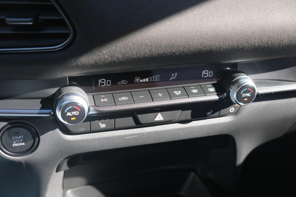 Mazda CX-30 2.5 e-SkyActiv-G M Hybrid 140pk Aut. Nagisa - Head-up display - Bose - Adaptieve cruise - Achteruitrijcamera - Dodehoekdetectie - Stoelverwarming - Elektrische achterklep - Keyless afbeelding 22
