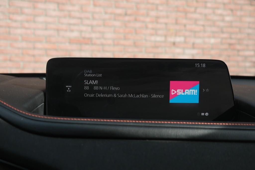 Mazda CX-30 2.5 e-SkyActiv-G M Hybrid 140pk Aut. Nagisa - Head-up display - Bose - Adaptieve cruise - Achteruitrijcamera - Dodehoekdetectie - Stoelverwarming - Elektrische achterklep - Keyless afbeelding 16