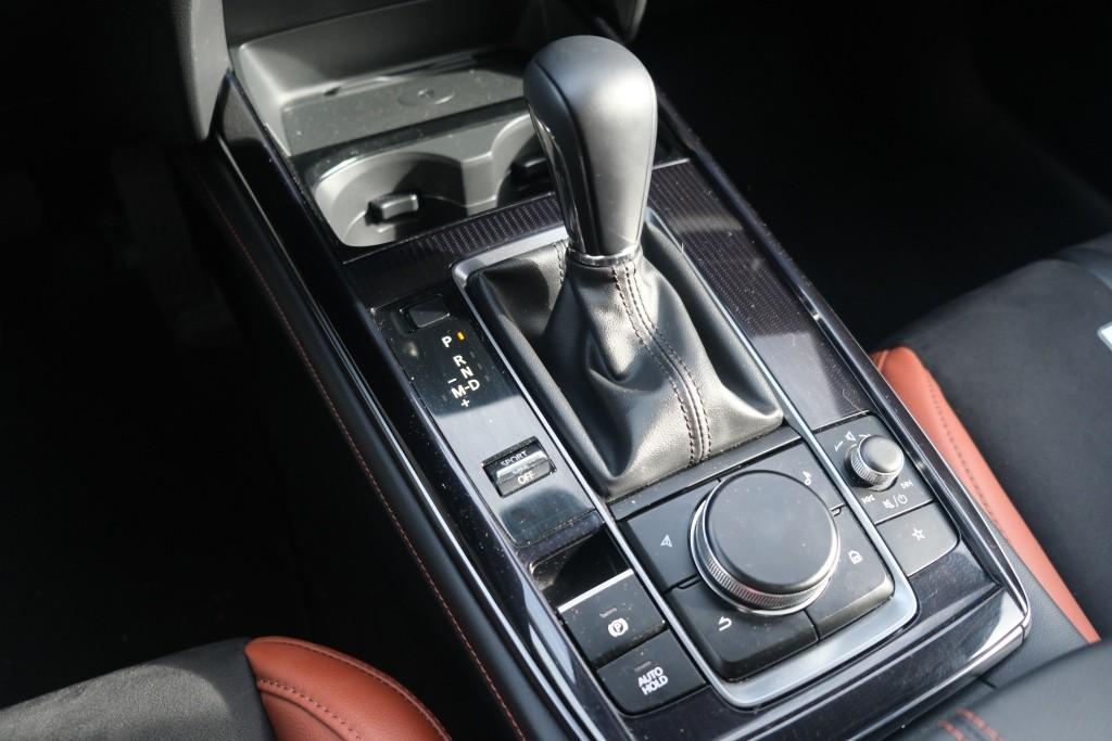 Mazda CX-30 2.5 e-SkyActiv-G M Hybrid 140pk Aut. Nagisa - Head-up display - Bose - Adaptieve cruise - Achteruitrijcamera - Dodehoekdetectie - Stoelverwarming - Elektrische achterklep - Keyless afbeelding 22