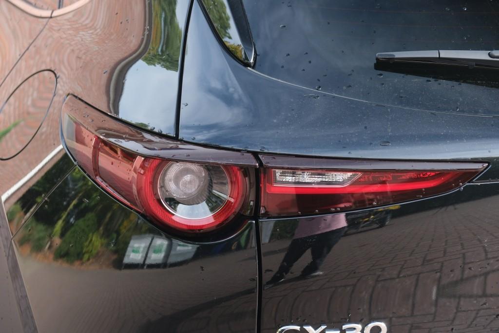 Mazda CX-30 2.5 e-SkyActiv-G M Hybrid 140pk Aut. Nagisa - Head-up display - Bose - Adaptieve cruise - Achteruitrijcamera - Dodehoekdetectie - Stoelverwarming - Elektrische achterklep - Keyless afbeelding 30
