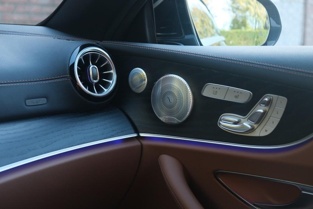 Mercedes-Benz E-Klasse 200 197pk Aut. Cabrio AMG Line - Premium Plus pakket - 360° camera - Burmester audiosysteem - Distronic Plus - Airscarf - Stoelverwarming - Parkeersensoren - 19" AMG velgen afbeelding 5
