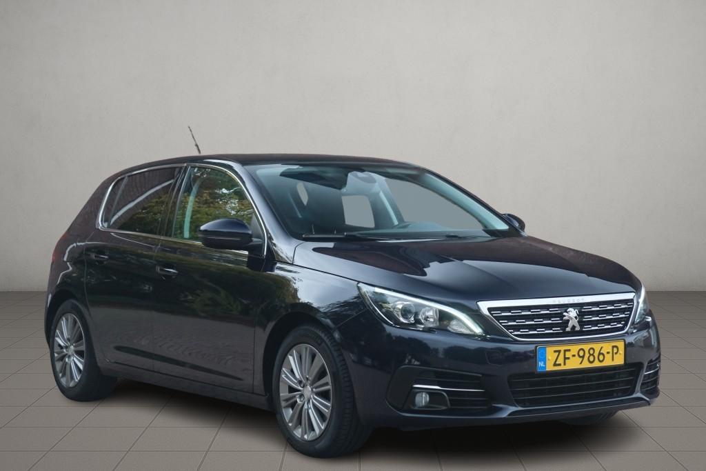 Peugeot 308 1.2 PureTech 130pk Allure - Apple CarPlay - Climate control - Cruise control - Navigatiesysteem - Parkeersensoren - Panoramadak - Trekhaak afbeelding 1