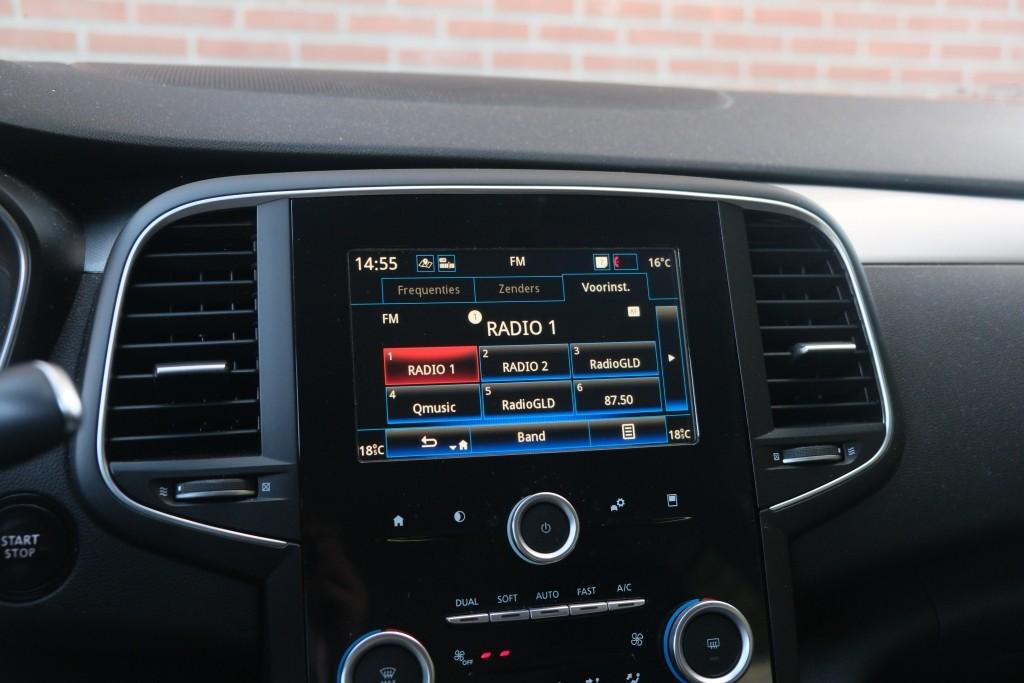 Renault Talisman 1.6 TCe 150pk EDC Estate Zen - Automatische airco - Cruise control - Navigatiesysteem - Keyless entry - Parkeersensoren achter - DAB radio afbeelding 16