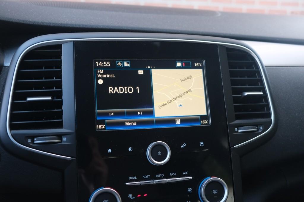 Renault Talisman 1.6 TCe 150pk EDC Estate Zen - Automatische airco - Cruise control - Navigatiesysteem - Keyless entry - Parkeersensoren achter - DAB radio afbeelding 17