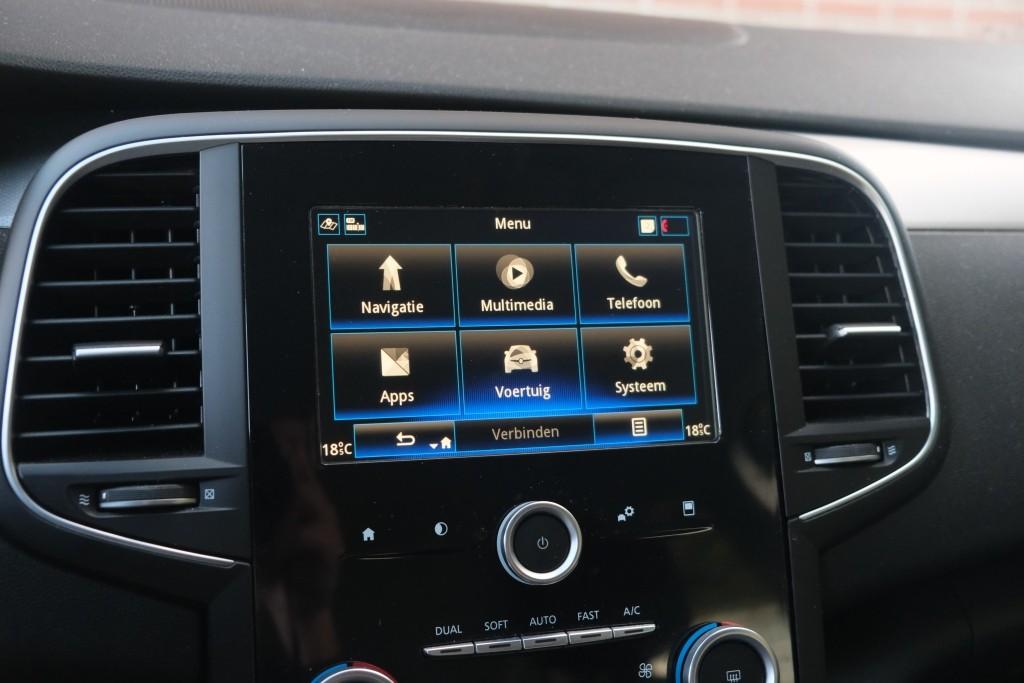 Renault Talisman 1.6 TCe 150pk EDC Estate Zen - Automatische airco - Cruise control - Navigatiesysteem - Keyless entry - Parkeersensoren achter - DAB radio afbeelding 18