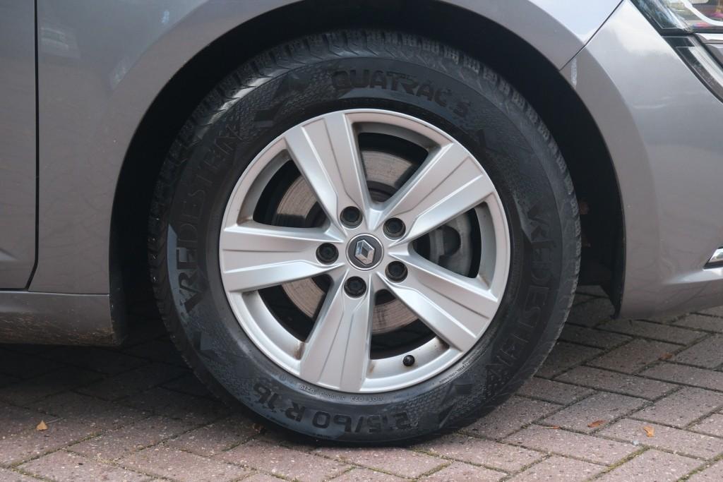 Renault Talisman 1.6 TCe 150pk EDC Estate Zen - Automatische airco - Cruise control - Navigatiesysteem - Keyless entry - Parkeersensoren achter - DAB radio afbeelding 30