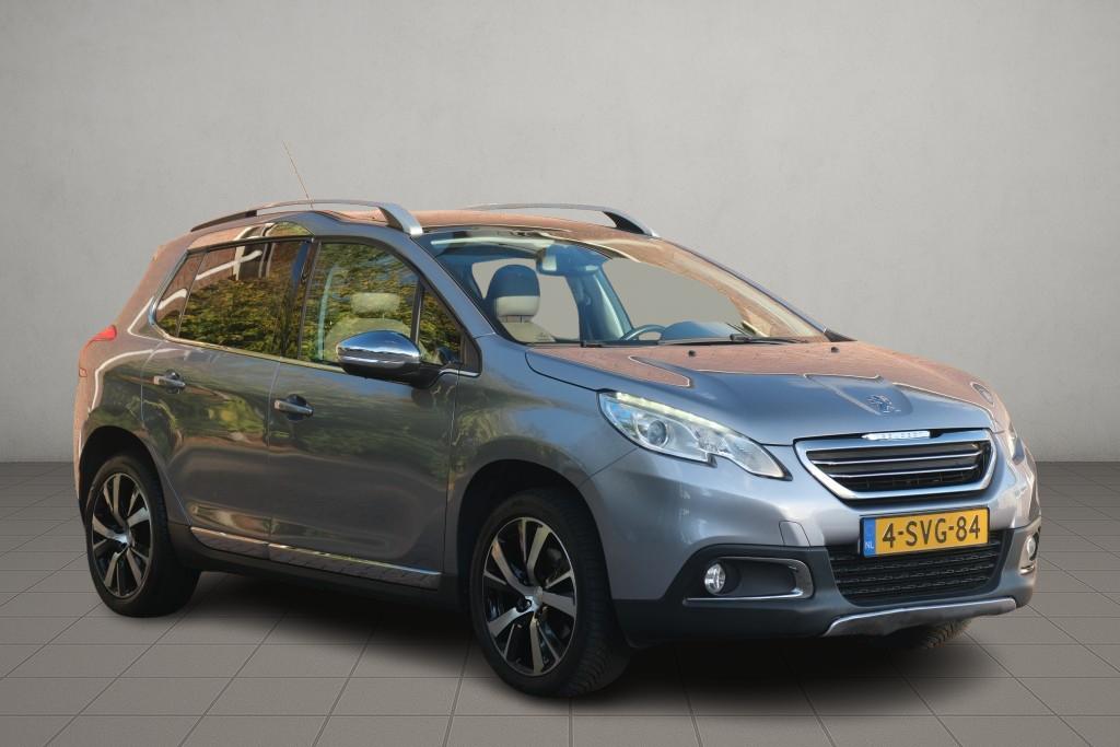 Peugeot 2008 1.6 VTi 120pk Féline - Climate control - Cruise control - Navigatiesysteem - Parkeersensoren - Trekhaak afbeelding 1