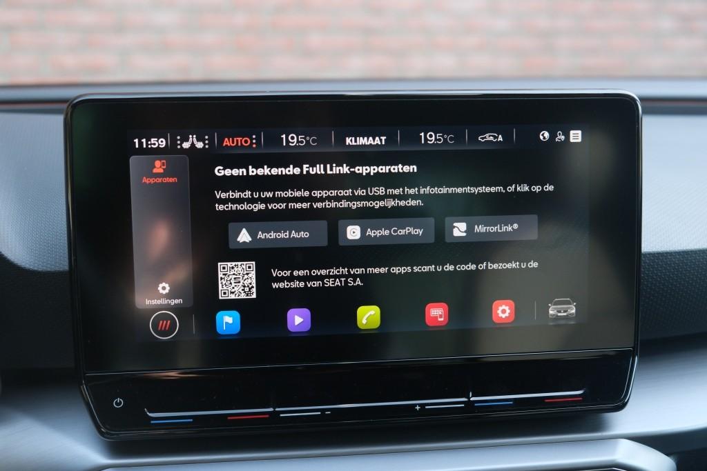 SEAT Leon 1.5 eTSi 150pk DSG Sportstourer FR Launch Editon - Adaptive cruise - Elektrische achterklep - Apple CarPlay - Keyless - Parkeersensoren - Stoelverwarming - Climate control afbeelding 18