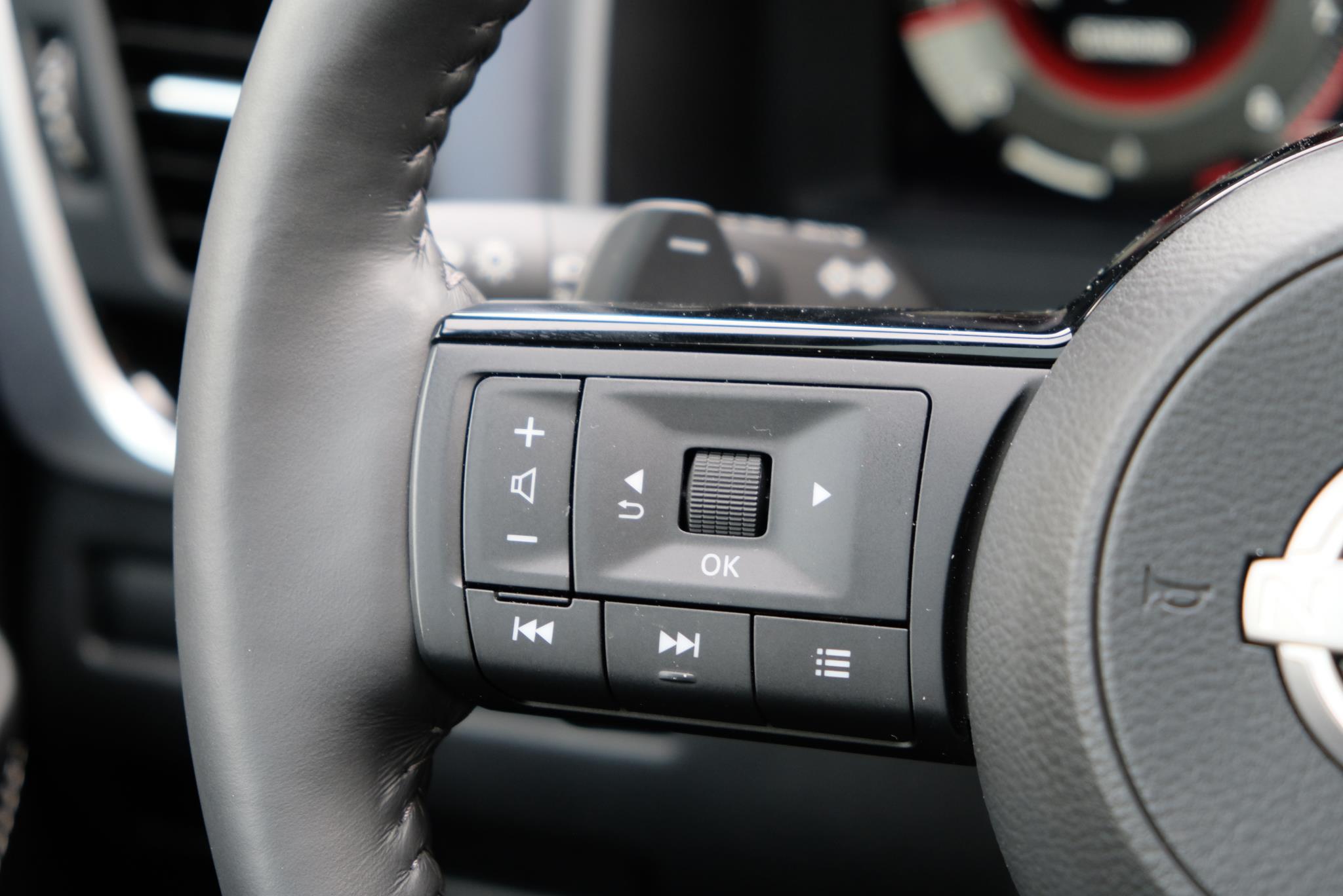 Nissan QASHQAI 1.3 MHEV 158pk Xtronic Tekna Plus | Navi | Trekhaak | Adaptive Cruise | 360° Camera | Leder | Head-up Display | Panoramadak | 19" velgen afbeelding 22