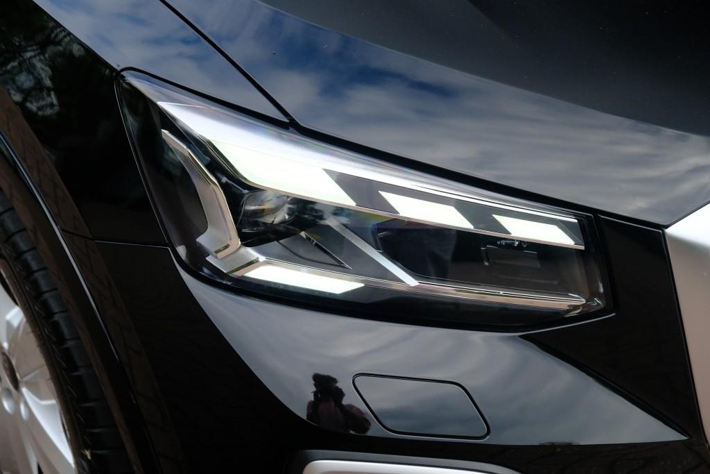 Audi Q2 35 TFSi 150pk S-Tronic S Edition - App Connect - Adaptive Cruise - Camera - Matrix LED - Keyless - Elektrische klep - Stoelverwarming afbeelding 2