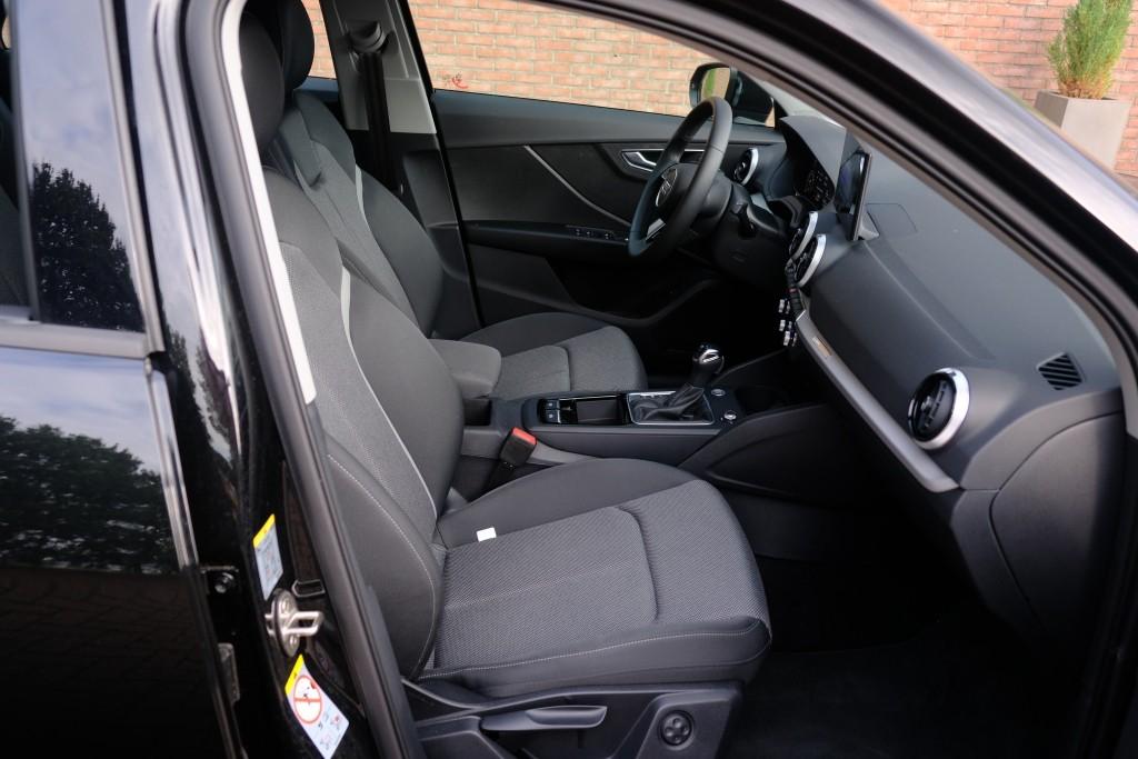 Audi Q2 35 TFSi 150pk S-Tronic S Edition - App Connect - Adaptive Cruise - Camera - Matrix LED - Keyless - Elektrische klep - Stoelverwarming afbeelding 4