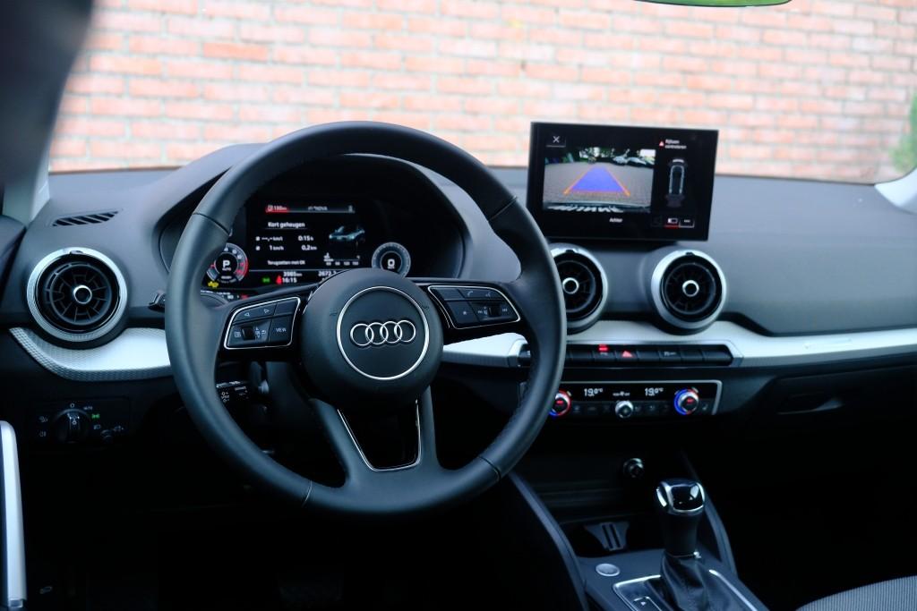 Audi Q2 35 TFSi 150pk S-Tronic S Edition - App Connect - Adaptive Cruise - Camera - Matrix LED - Keyless - Elektrische klep - Stoelverwarming afbeelding 13
