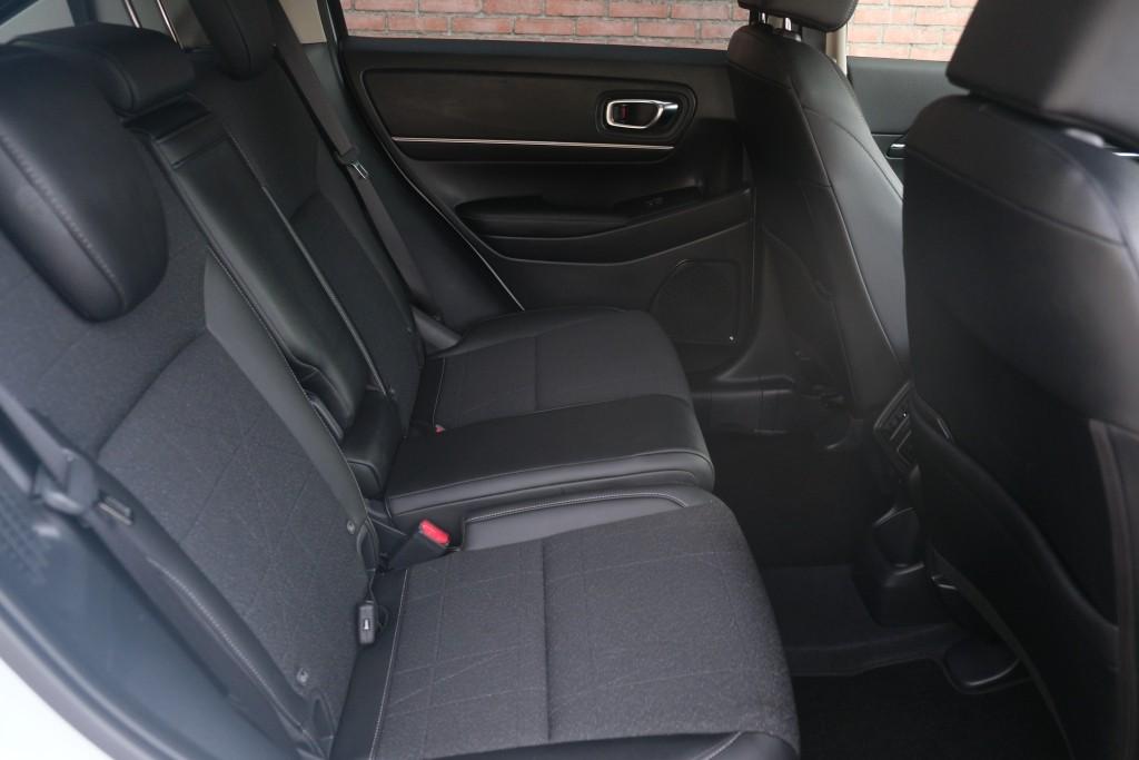 Honda HR-V 1.5 e:HEV 131pk CVT Advance - Adaptieve cruise - Achteruitrijcamera - Apple CarPlay - Stoel en stuurwielverwarming- Elektrische achterklep - Dodehoekdetectie afbeelding 3