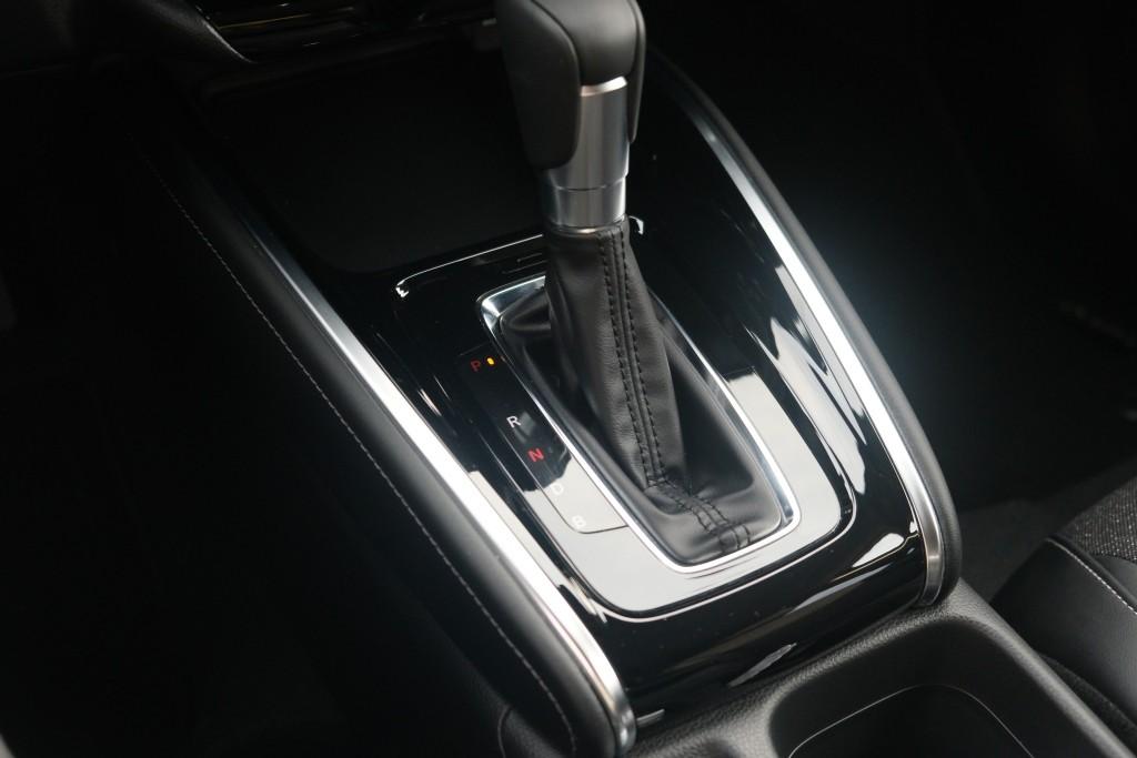 Honda HR-V 1.5 e:HEV 131pk CVT Advance - Adaptieve cruise - Achteruitrijcamera - Apple CarPlay - Stoel en stuurwielverwarming- Elektrische achterklep - Dodehoekdetectie afbeelding 23