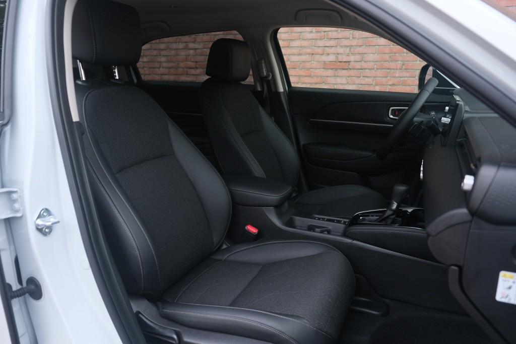 Honda HR-V 1.5 e:HEV 131pk CVT Advance - Adaptieve cruise - Achteruitrijcamera - Apple CarPlay - Stoel en stuurwielverwarming- Elektrische achterklep - Dodehoekdetectie afbeelding 6