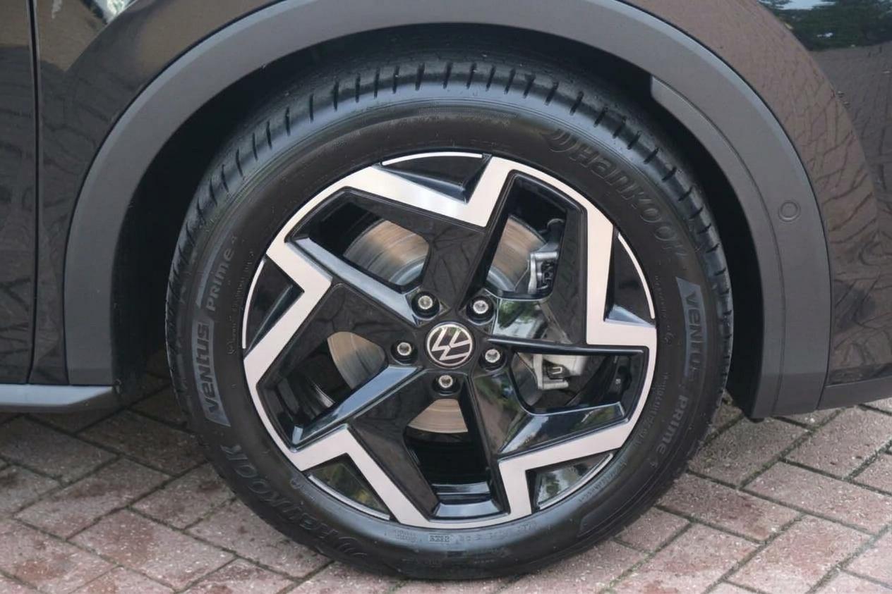 Volkswagen T-Roc 1.5 eTSi 150pk DSG R-Line - Adaptive cruise - Apple CarPlay - Achteruitrijcamera - Keyless entry - Stoelverwarming - Elektrische achterklep - Dodehoekdetectie - Parkeersensoren afbeelding 28