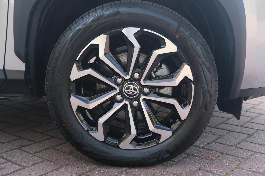 Toyota Yaris Cross 1.5 Hybrid 115pk CVT Dynamic - Adaptieve cruise - Achteruitrijcamera - Apple CarPlay - Climate control - Stoelverwarming - Keyless entry/start - Dodehoekdetectie afbeelding 30
