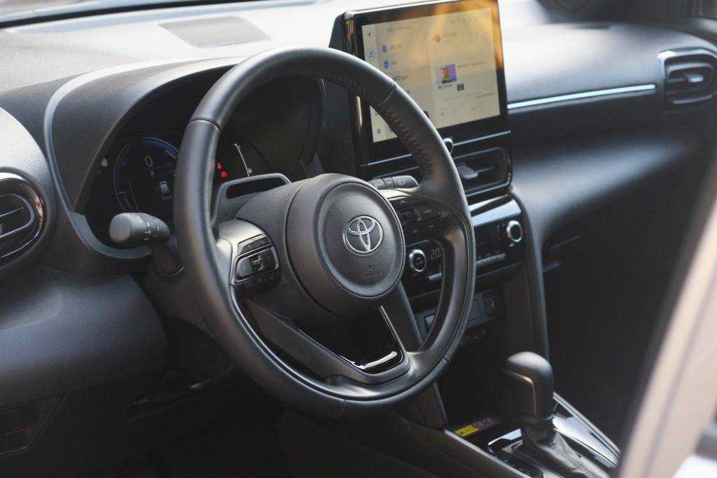 Toyota Yaris Cross 1.5 Hybrid 115pk CVT Dynamic - Adaptieve cruise - Achteruitrijcamera - Apple CarPlay - Climate control - Stoelverwarming - Keyless entry/start - Dodehoekdetectie afbeelding 8