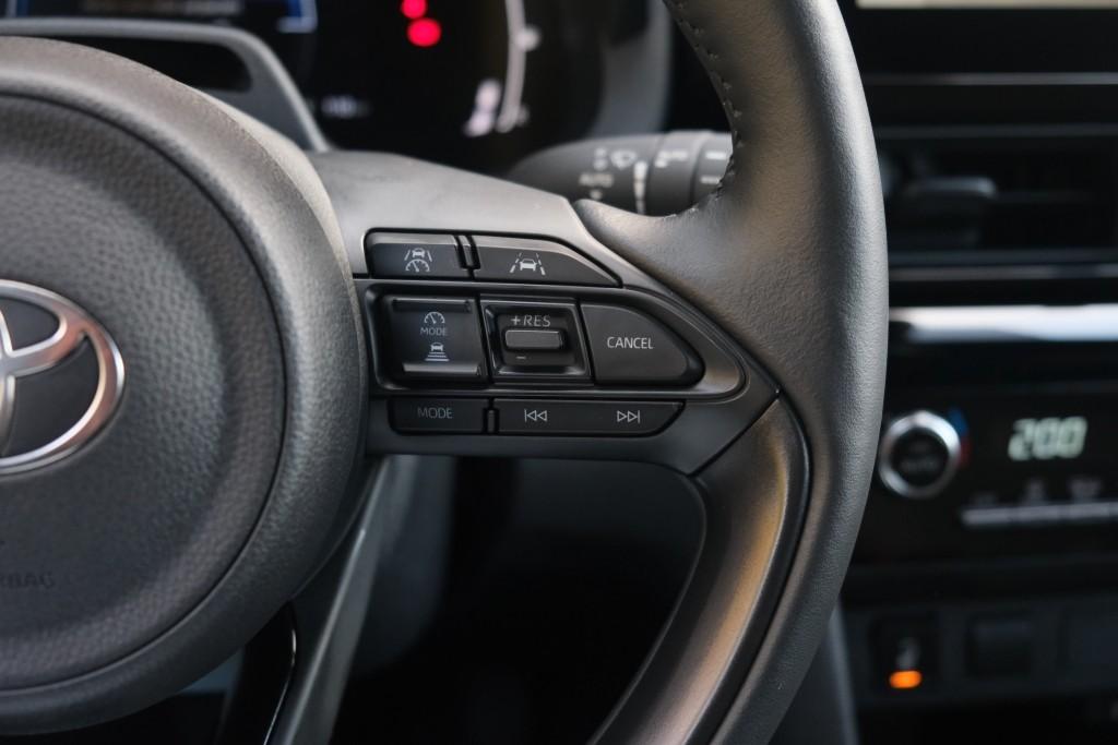 Toyota Yaris Cross 1.5 Hybrid 115pk CVT Dynamic - Adaptieve cruise - Achteruitrijcamera - Apple CarPlay - Climate control - Stoelverwarming - Keyless entry/start - Dodehoekdetectie afbeelding 10