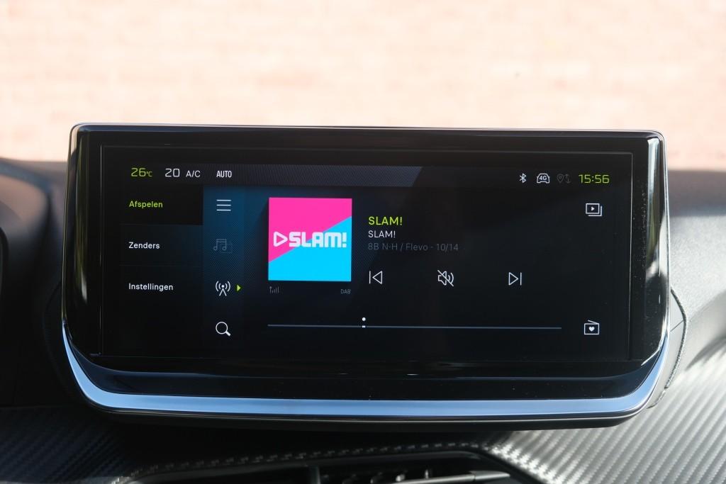 Peugeot 2008 1.2 Hybrid 145pk e-DSC6 Allure - Adaptive cruise - Achteruitrijcamera - Apple CarPlay - Climate control - Parkeersensoren achter - Dodehoek detectie afbeelding 15