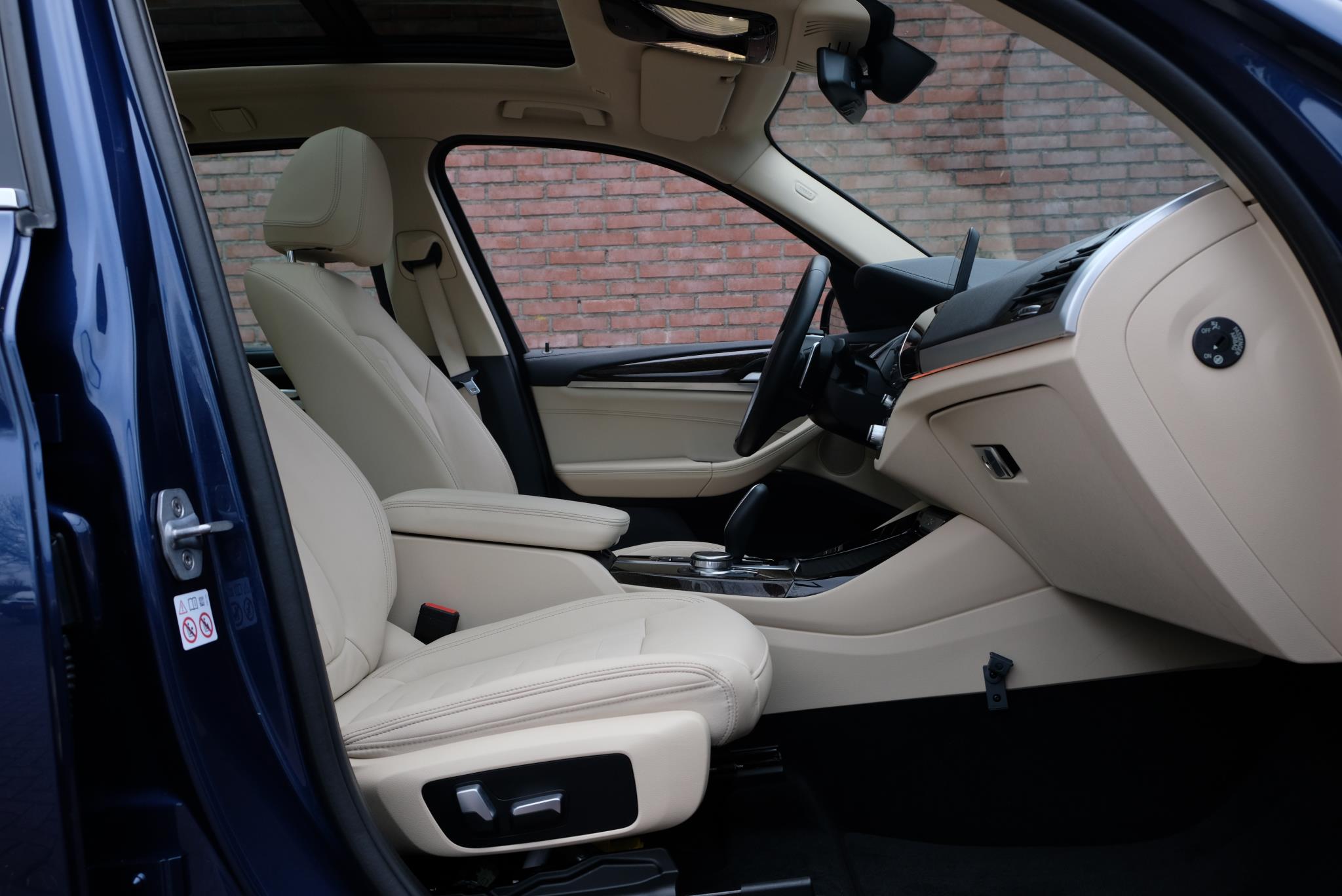 BMW X3 xDrive20i 184pk Aut. High Executive - Panoramadak - Adaptive cruise - Apple CarPlay - LED koplampen - Climate control - Parkeersensoren - Keyless Entry - Trekhaak afbeelding 6
