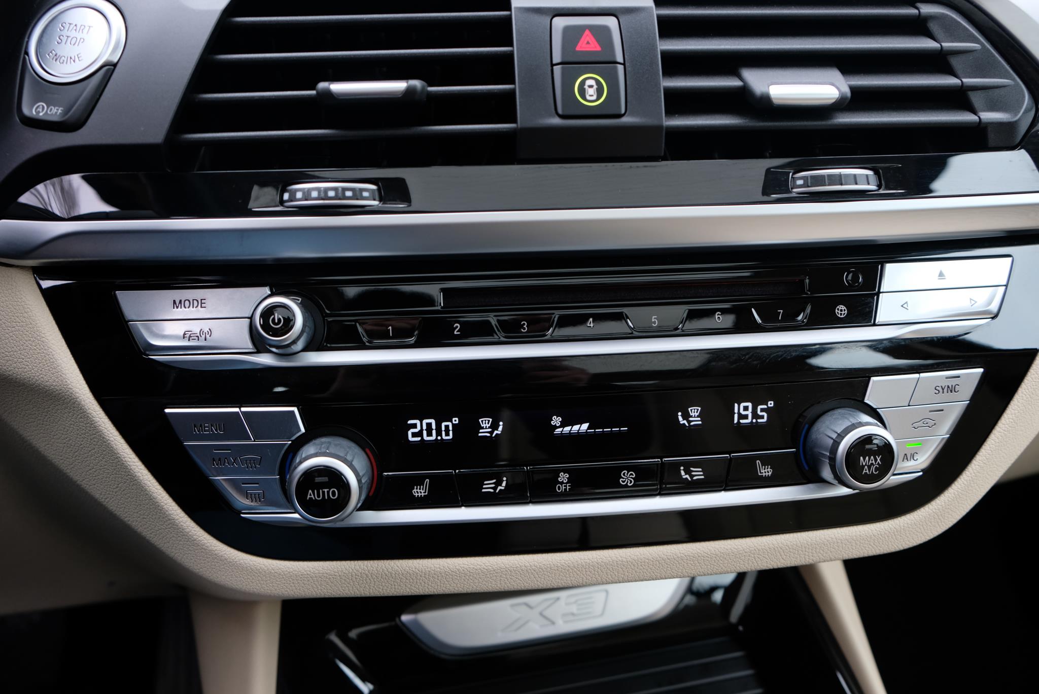 BMW X3 xDrive20i 184pk Aut. High Executive - Panoramadak - Adaptive cruise - Apple CarPlay - LED koplampen - Climate control - Parkeersensoren - Keyless Entry - Trekhaak afbeelding 20