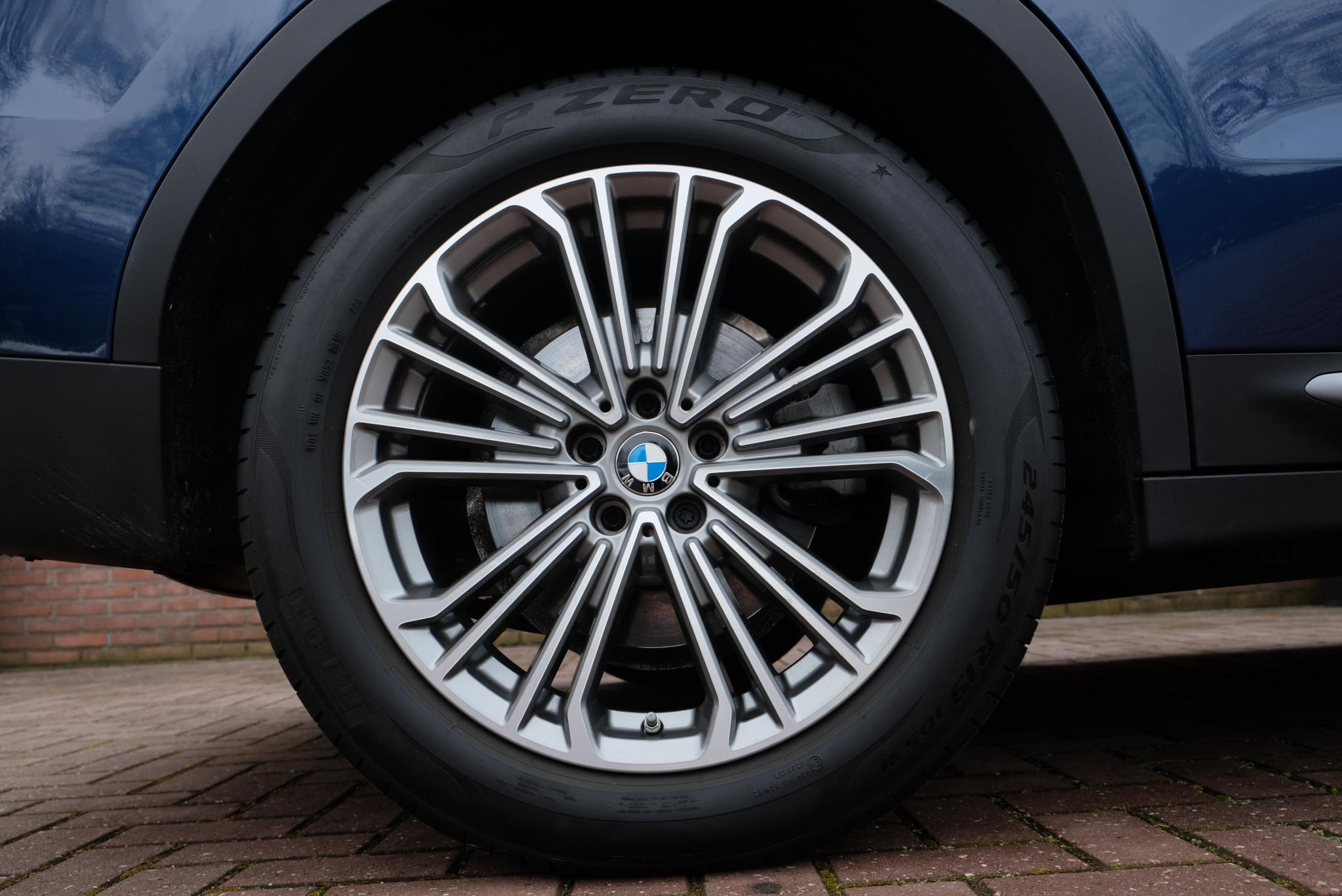 BMW X3 xDrive20i 184pk Aut. High Executive - Panoramadak - Adaptive cruise - Apple CarPlay - LED koplampen - Climate control - Parkeersensoren - Keyless Entry - Trekhaak afbeelding 26