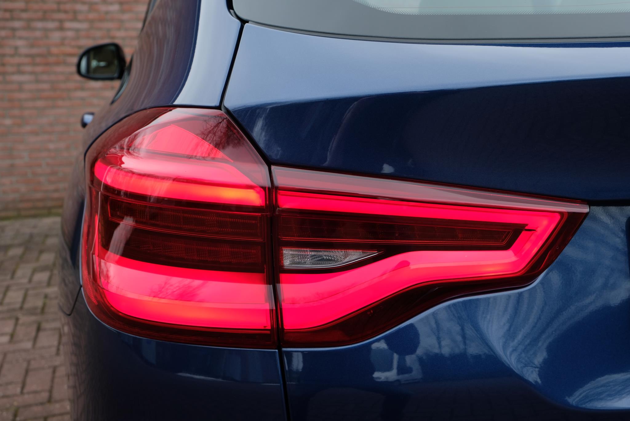 BMW X3 xDrive20i 184pk Aut. High Executive - Panoramadak - Adaptive cruise - Apple CarPlay - LED koplampen - Climate control - Parkeersensoren - Keyless Entry - Trekhaak afbeelding 31