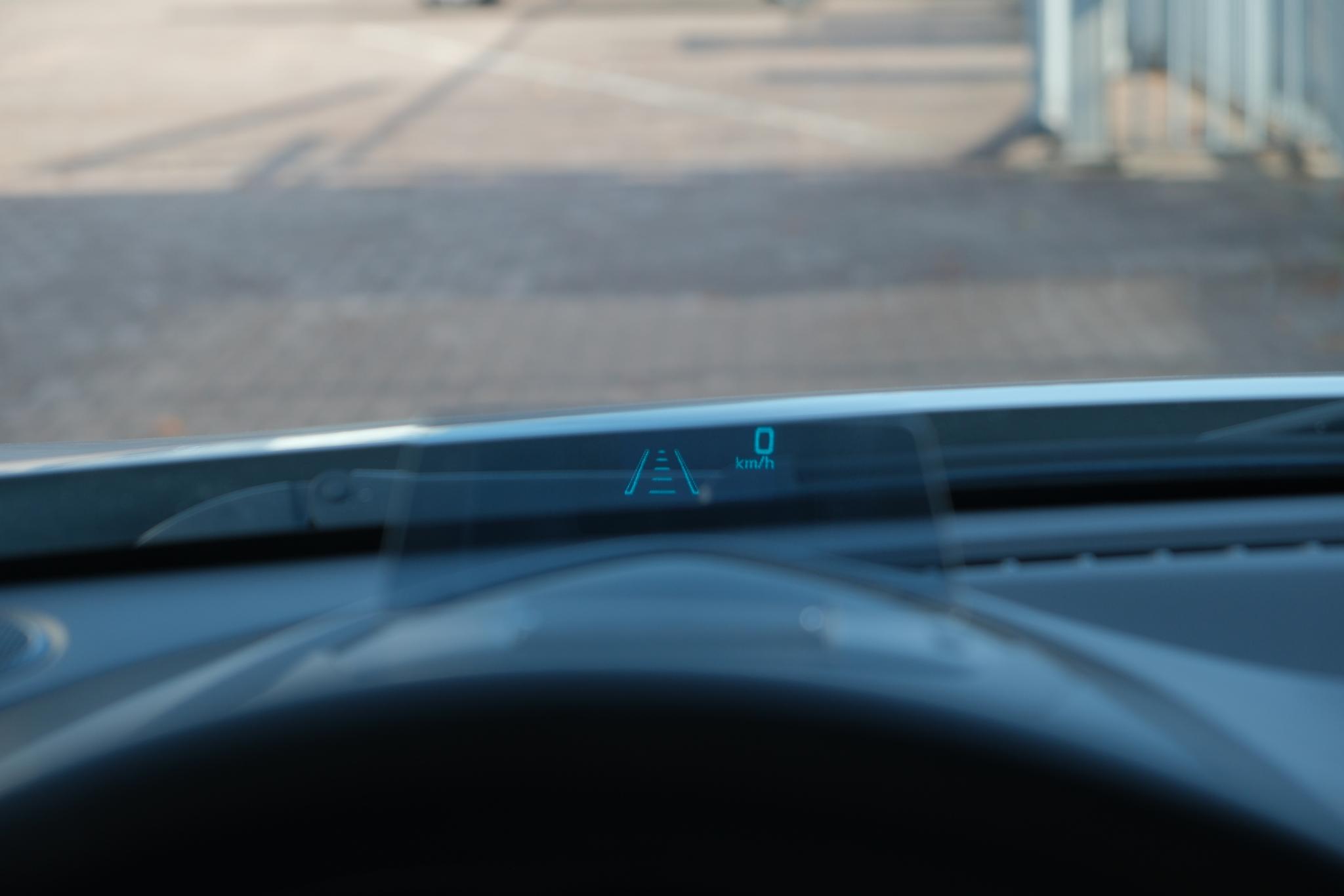 Mazda CX-3 2.0 SkyActiv-G 120pk GT-M | Navi | Adaptive Cruise | Camera | Head-Up display | Bose| PDC afbeelding 26