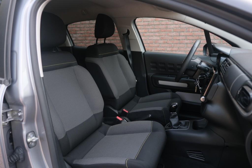 Citroën C3 1.2 PureTech 83pk C-Series - Apple CarPlay - Cruise control - DAB radio - LED-koplampen - Climate control afbeelding 5