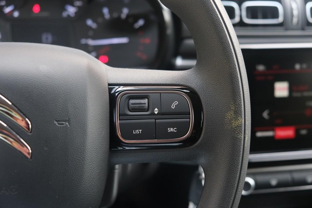 Citroën C3 1.2 PureTech 83pk C-Series - Apple CarPlay - Cruise control - DAB radio - LED-koplampen - Climate control afbeelding 9