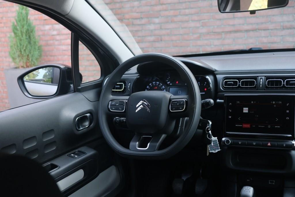 Citroën C3 1.2 PureTech 83pk C-Series - Apple CarPlay - Cruise control - DAB radio - LED-koplampen - Climate control afbeelding 11