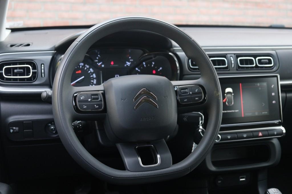Citroën C3 1.2 PureTech 83pk C-Series - Apple CarPlay - Cruise control - DAB radio - LED-koplampen - Climate control afbeelding 12