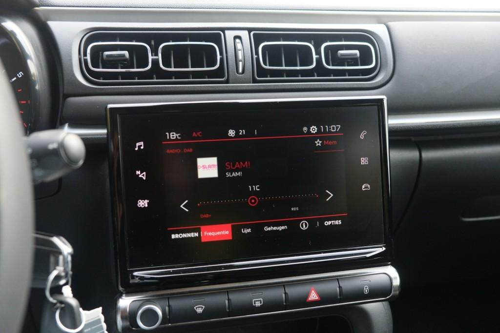Citroën C3 1.2 PureTech 83pk C-Series - Apple CarPlay - Cruise control - DAB radio - LED-koplampen - Climate control afbeelding 14