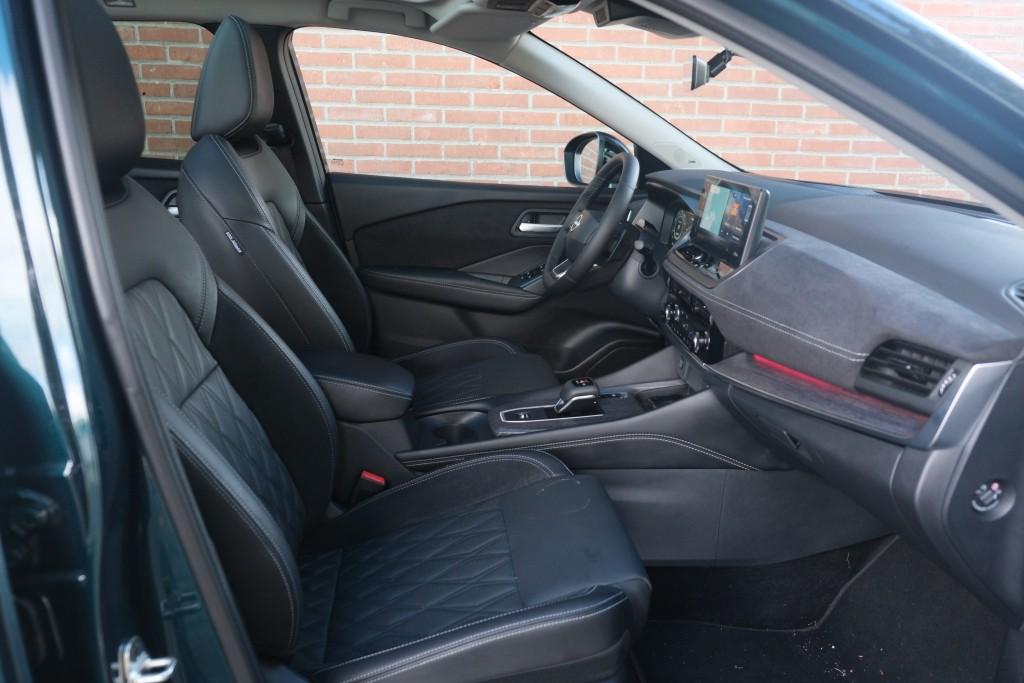 Nissan QASHQAI 1.3 MHEV Xtronic 158pk Tekna Plus - Adaptive cruise - 360° camera - Head-up display - Apple CarPlay - Navigatiesysteem - Stoelverwarming - Stoelventilatie - Panoramadak afbeelding 4