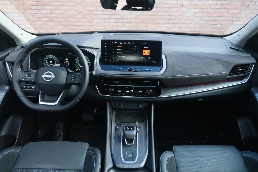 Nissan QASHQAI 1.3 MHEV Xtronic 158pk Tekna Plus - Adaptive cruise - 360° camera - Head-up display - Apple CarPlay - Navigatiesysteem - Stoelverwarming - Stoelventilatie - Panoramadak afbeelding 6