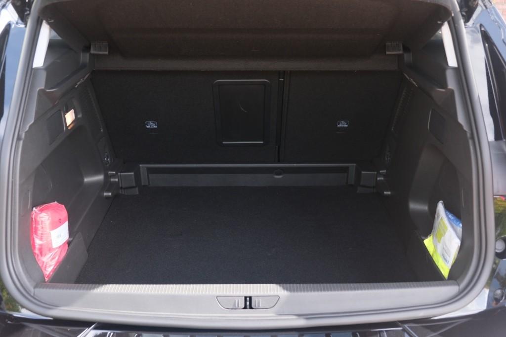 Opel Grandland 1.2 Turbo 130pk EAT8 GS | Navi | App Connect | Adaptive Cruise | Camera | Alcantara | Winter Pakket afbeelding 28