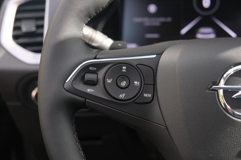 Opel Grandland 1.2 Turbo 130pk EAT8 GS | Navi | App Connect | Adaptive Cruise | Camera | Alcantara | Winter Pakket afbeelding 8
