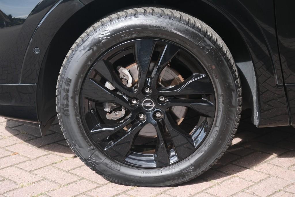 Opel Grandland 1.2 Turbo 130pk EAT8 GS | Navi | App Connect | Adaptive Cruise | Camera | Alcantara | Winter Pakket afbeelding 25